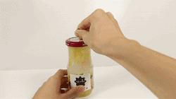 巧开罐头盖,快速开黄桃大罐头的方法