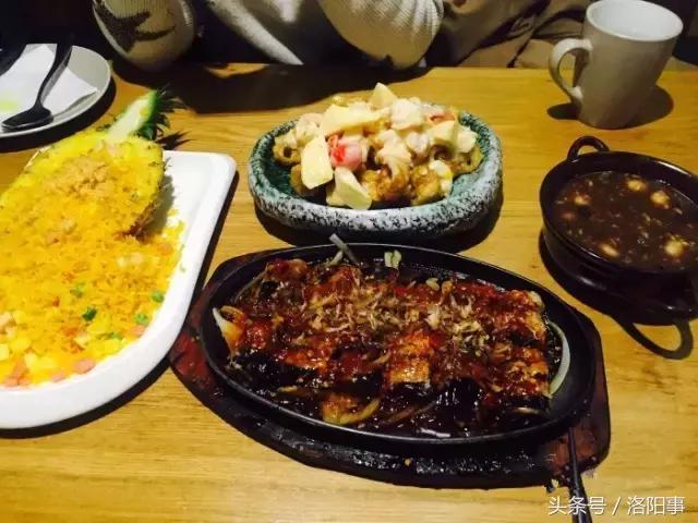 一个老外说一年之内吃遍全中国,一外国小哥声称要吃遍中国