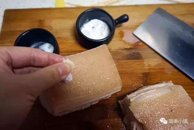 广式脆皮芝麻鸡的配方及做法视频,广式脆皮烧肉图片