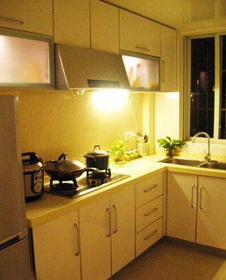 建房坐南朝北可以吗,建房子一定要往里面移吗