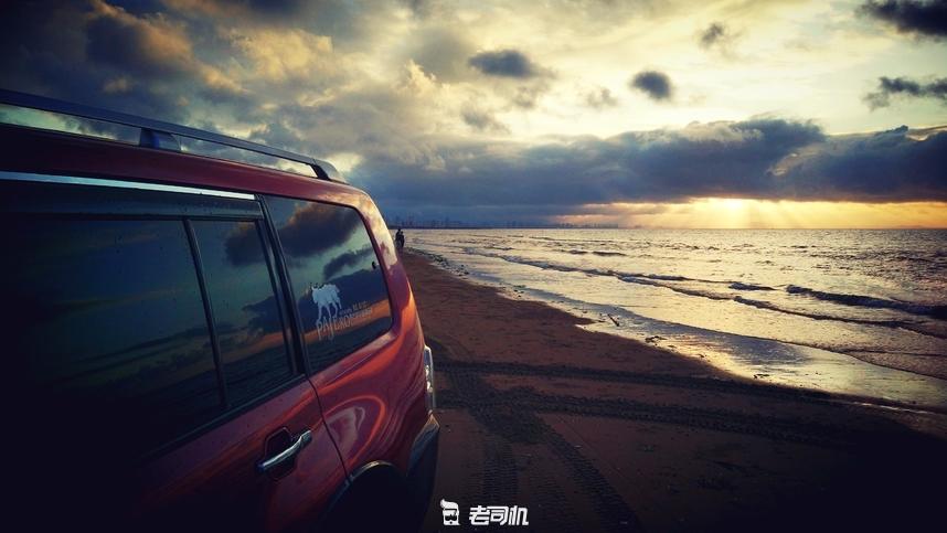 三菱帕杰罗和普拉多比试越野,三菱帕杰罗越野对比丰田霸道