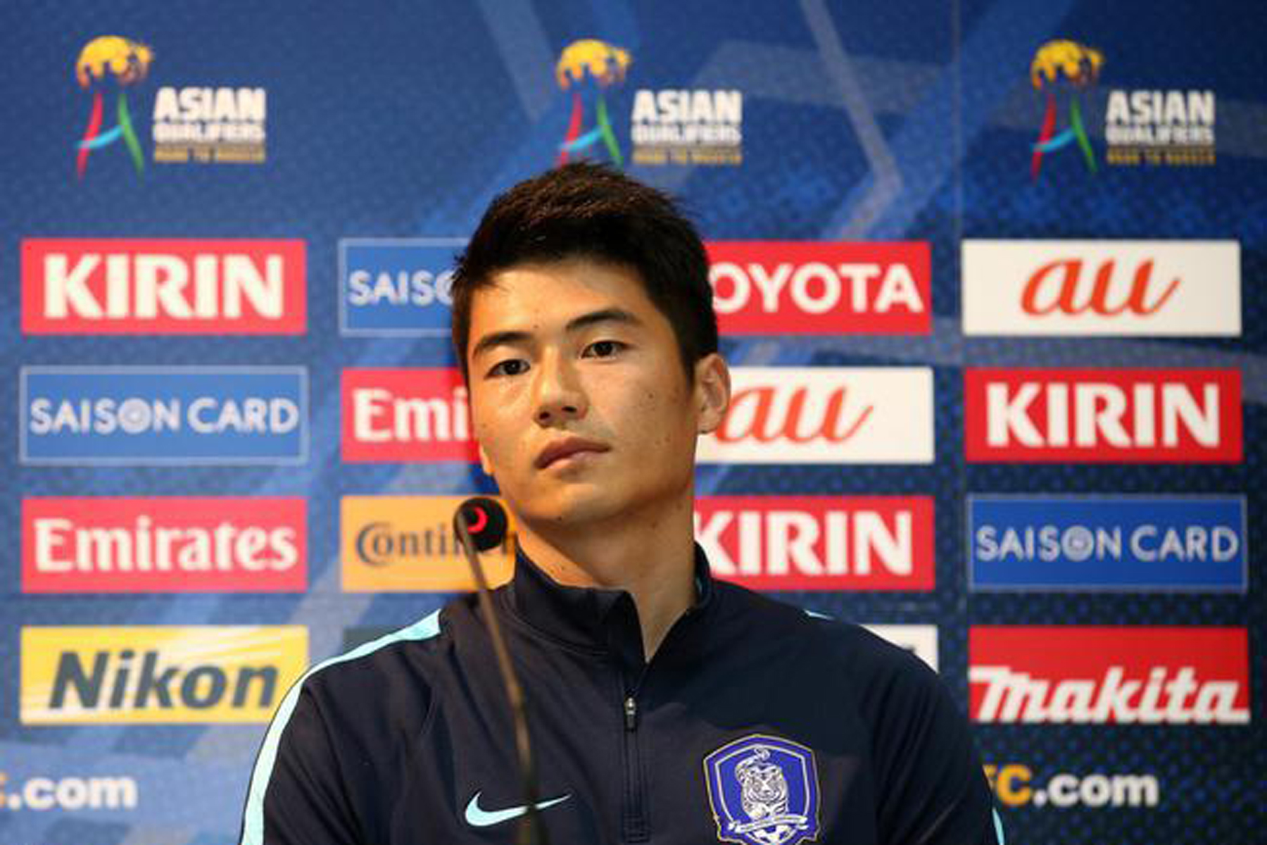 里皮给国足带来希望,里皮怒怼裁判