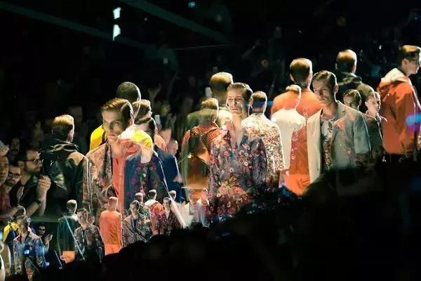 国货精选潮流七匹狼,国货当自强是什么意思