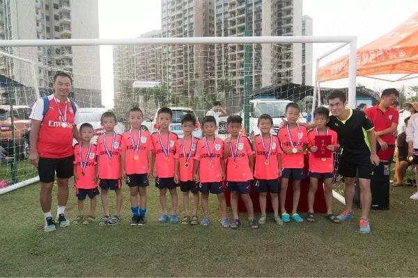 城事|别笑!真人真事!番禺这群学生的体育课是语文老师教的!