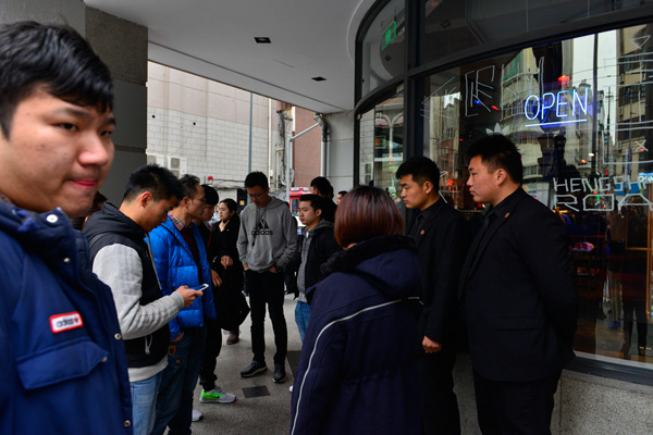 阿迪达斯鞋大降价,阿迪耐克全线降价