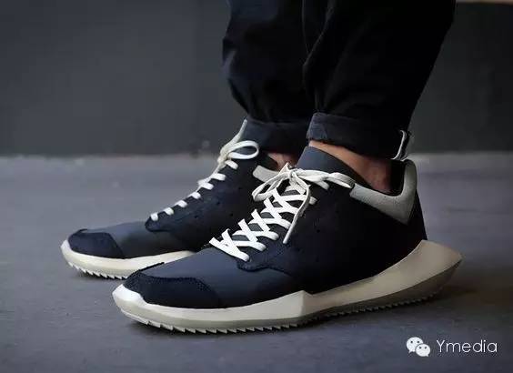 替你们累在运动鞋界的潮流面前本可人儿选择放手