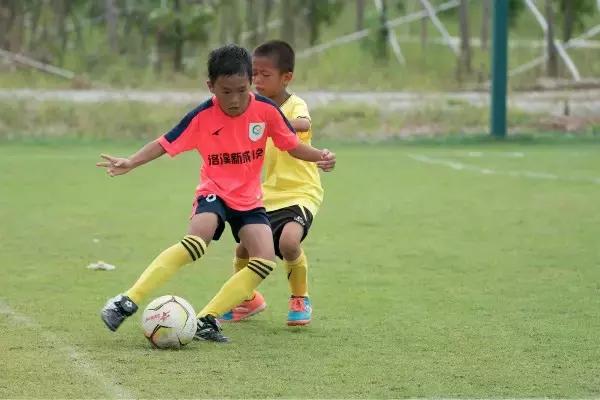 城事|别笑!真人真事!番禺这群学生的体育课是语文老师教的!