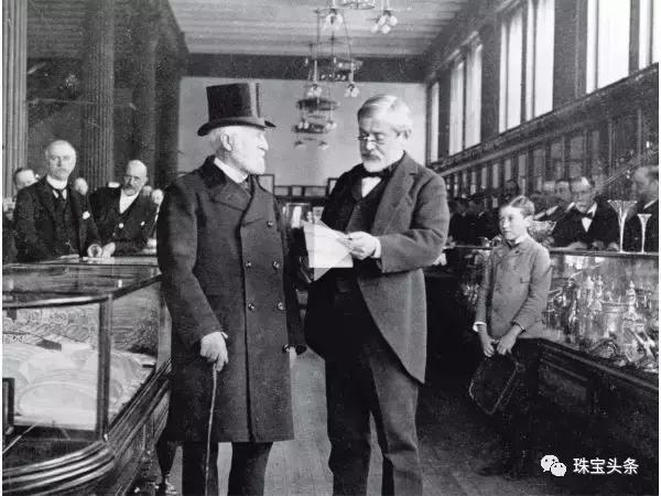 tiffany蒂芙尼什么档次,揭秘蒂芙尼