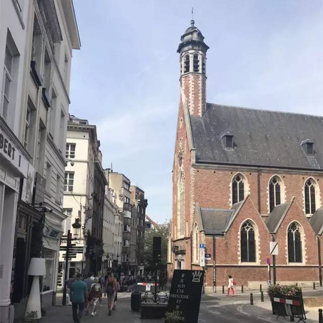 学姐学长的朋友圈,飞过一整个世界