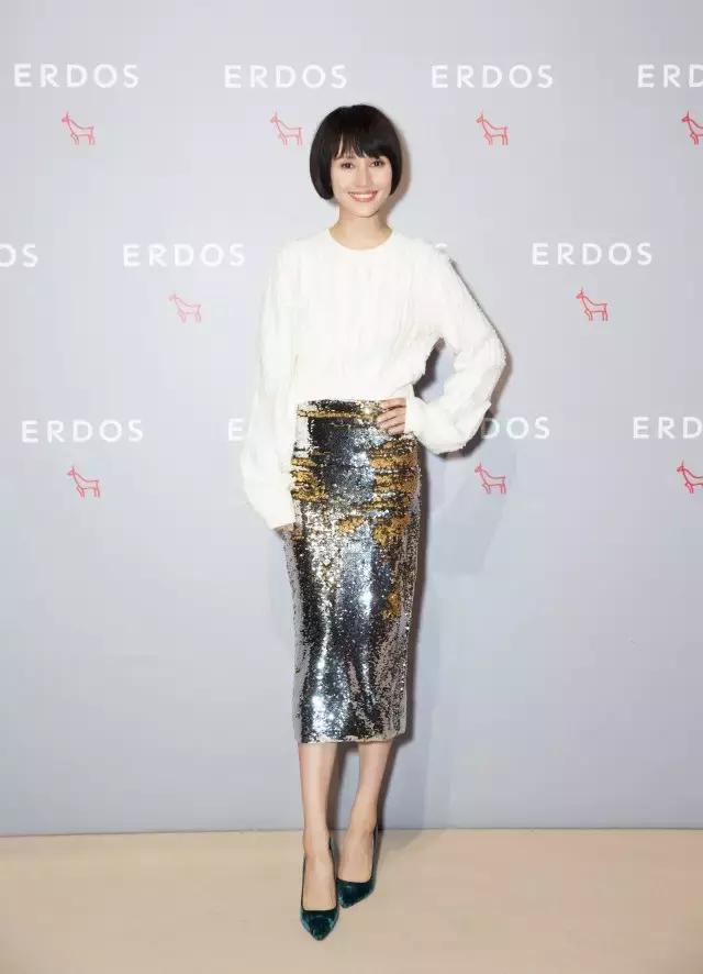 刘雯同款鞋子是什么牌子,刘雯最火的一双鞋