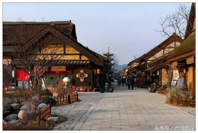 拈花湾中国心灵度假目的地,拈花一笑清风徐来的意思