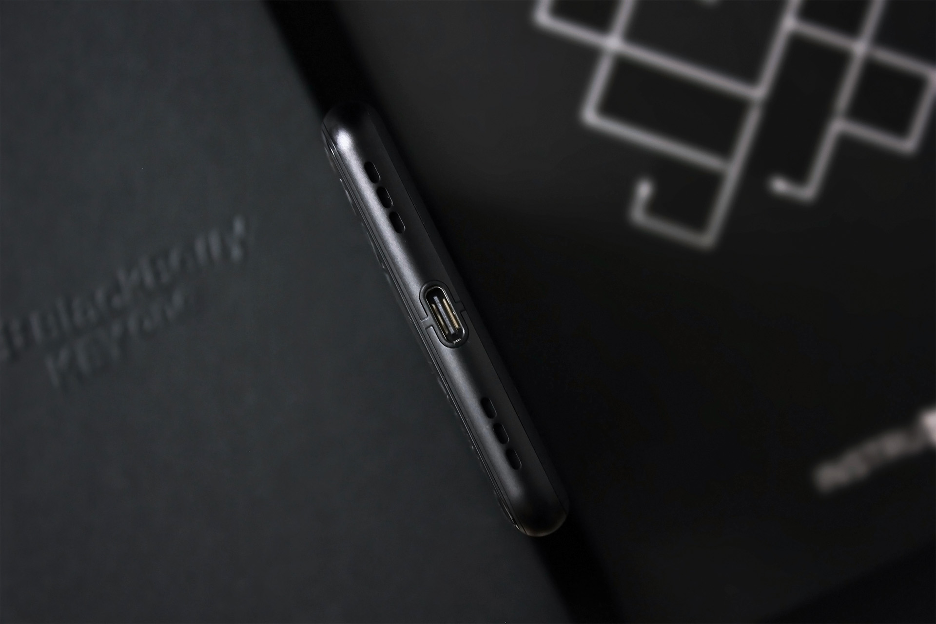 黑莓keyone还能用得住吗,黑莓keyone精英版开箱