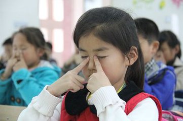 槐花蜜是萎缩性鼻炎的“克星”?这种方法真的可行?自己想想吧!