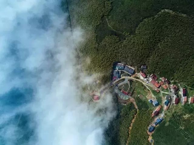 深山原始村落自驾游,大山深处古老村落自驾游