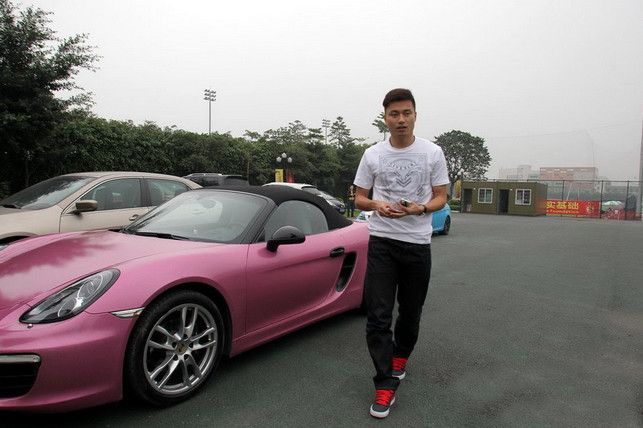 男足武磊的座驾,武磊开什么车