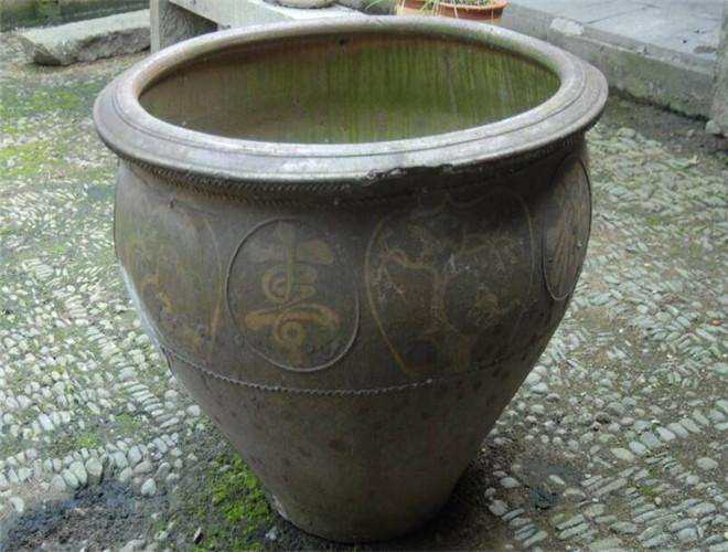 故事新房子和旧房子,民间故事房屋漏水诡异事