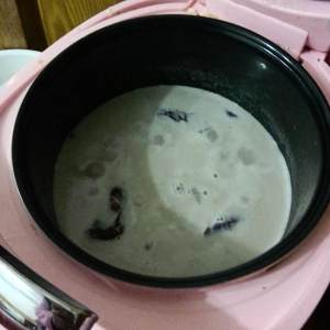 最近好多人头上都长这个东东，尤其是女生，可以多吃点薏米调理下