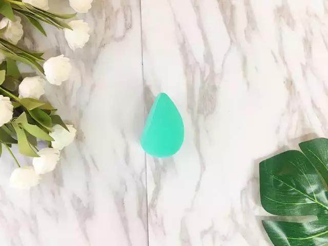 好用的平价化妆刷套装评测,爱马仕尼罗河身体乳开箱