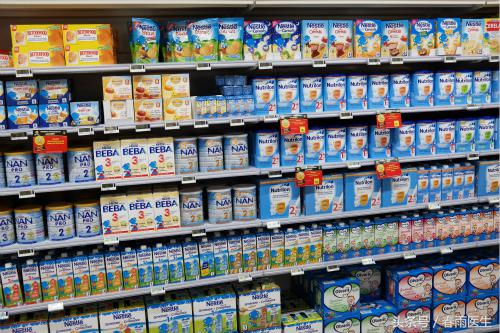 奶粉怎么防止买到假的,奶粉购买避免的坑