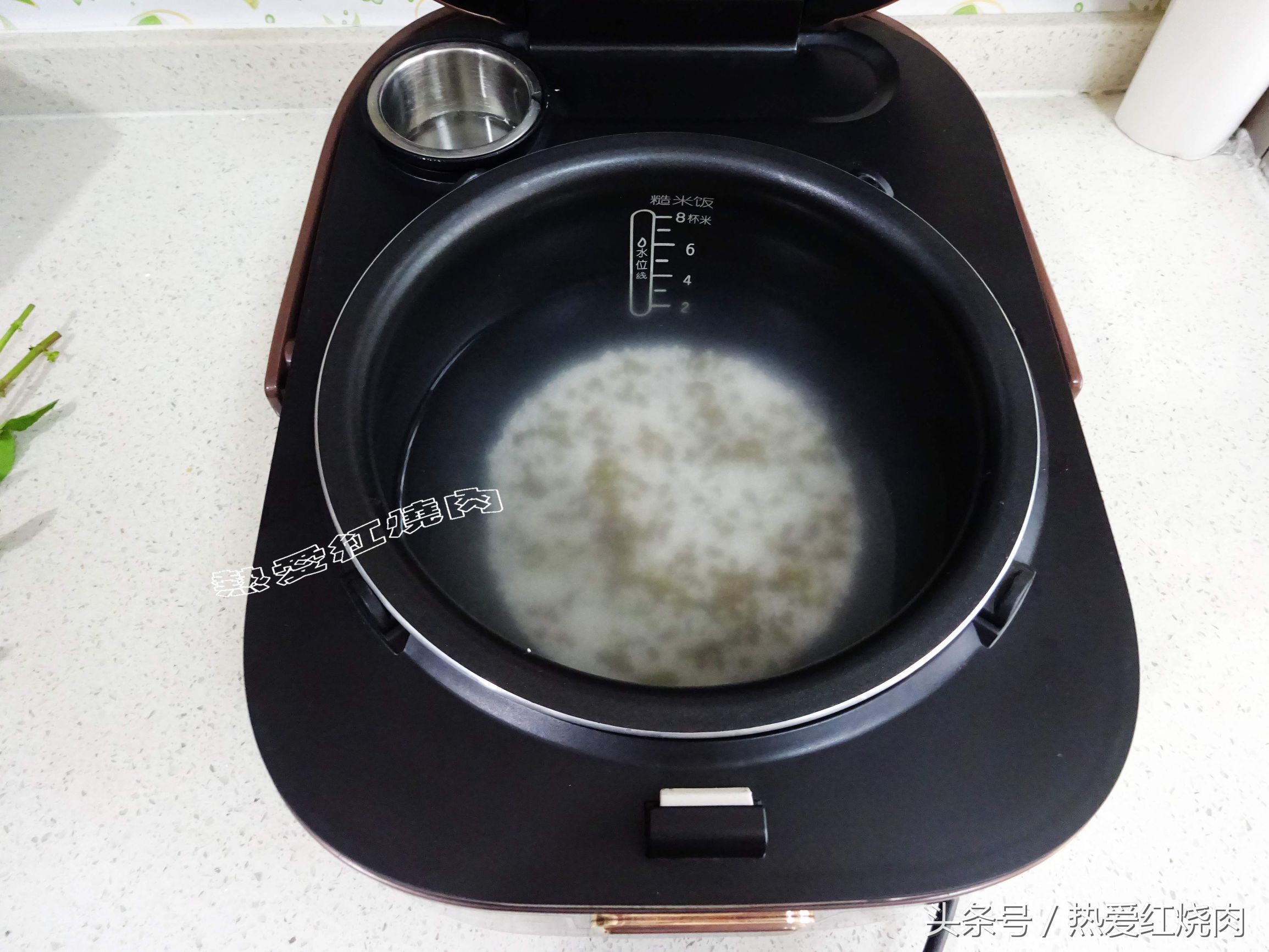 熬粥不浓稠,熬粥太稠了加凉水好还是热水好