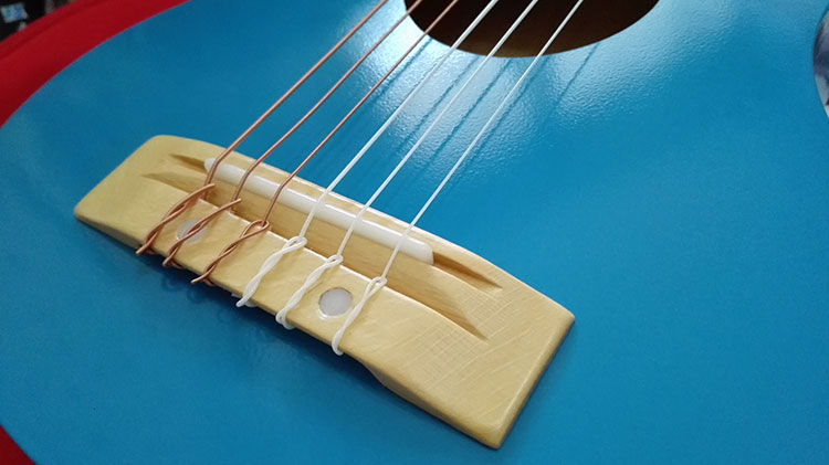 鎾╁绁炲櫒鍚変粬,鎾╁鐜╁叿绁炲櫒