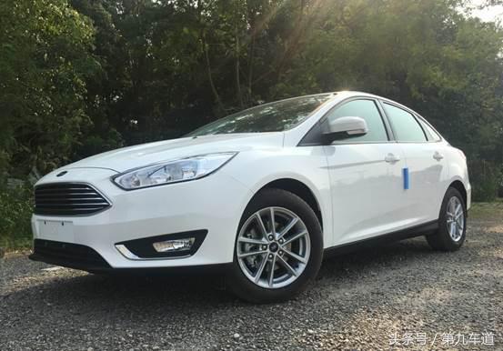 长安福特福克斯怎么看油耗,福特福克斯如何看发动机