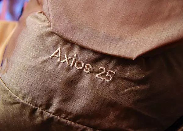 始祖鸟户外鸟,始祖鸟龙年限定户外品牌