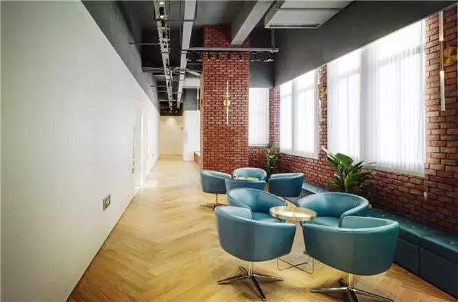 设计师大胆突破传统设计元素,林森设计师