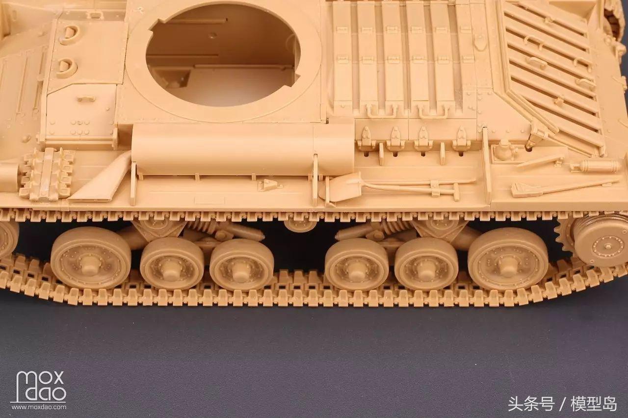 田宫新品35352圣瓦伦丁战车｜板件评测