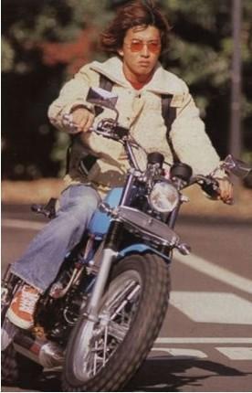 陈冠希最新联名上脚,陈冠希上脚板鞋