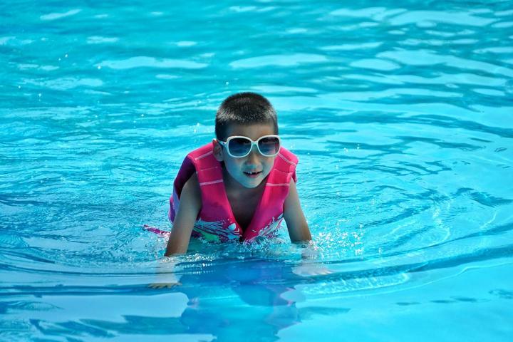 带着宝贝去旅行，遇见三亚遇见海