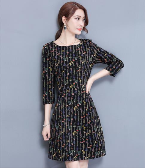 时髦洋气25到30岁气质连衣裙雪纺,气质百搭雪纺波点中长款连衣裙