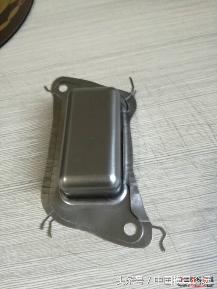 盒子拉伸模具设计,方形盒子冲压模具视频