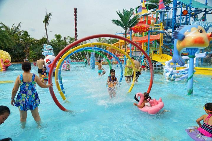 带着宝贝去旅行，遇见三亚遇见海