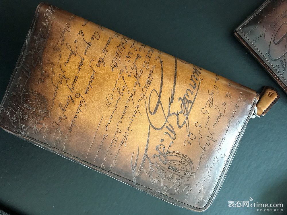 路易威登男士手包哪款好看,louisvuitton路易·威登男士钱包