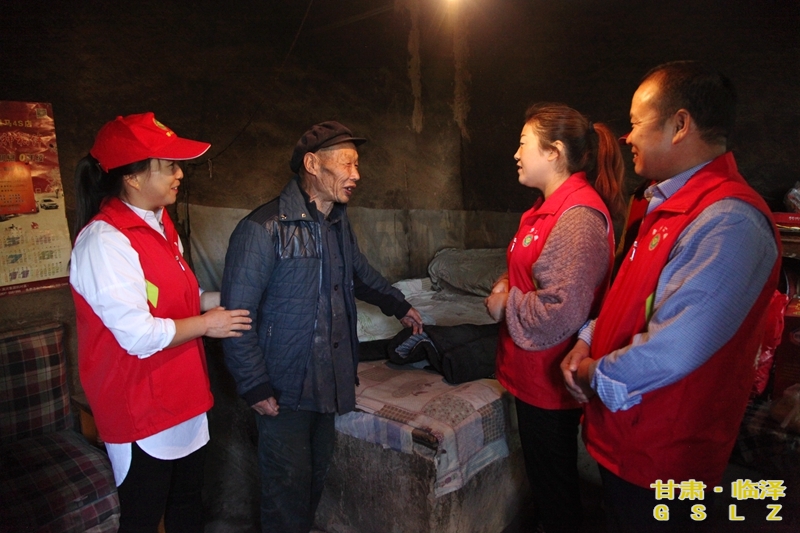 善行公益,爱心公益情暖寒冬