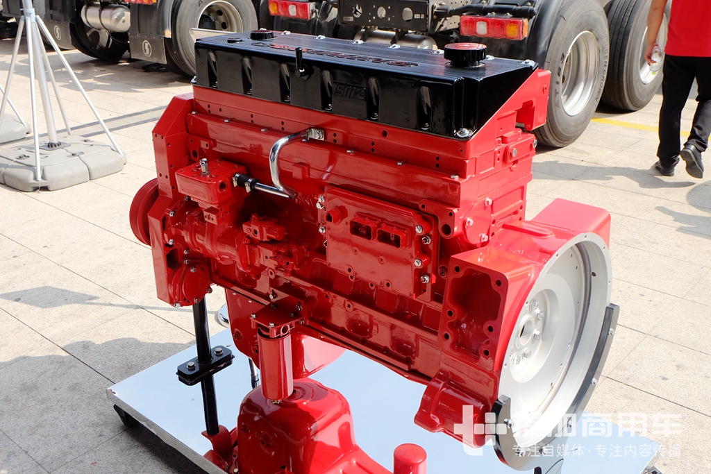 配康明斯发动机最好的重卡,既生瑜何生亮在哪段