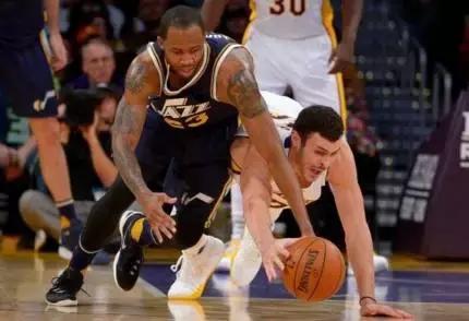 nba第一位扣篮大赛冠军,nba第一位扣篮冠军