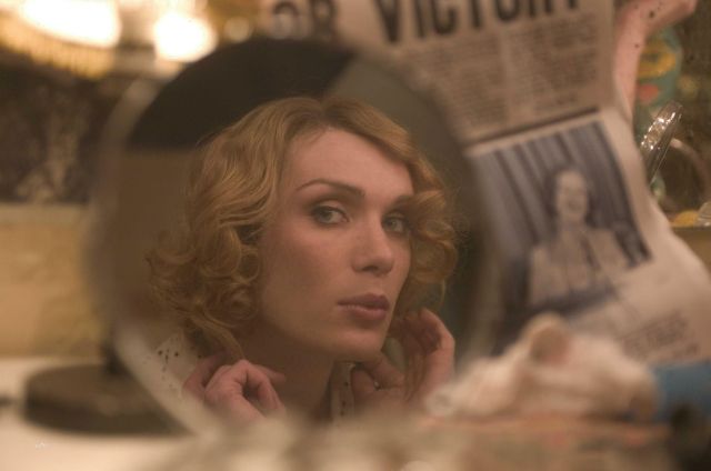 盘点|欧美电影里那些经典的“男扮女装”角色