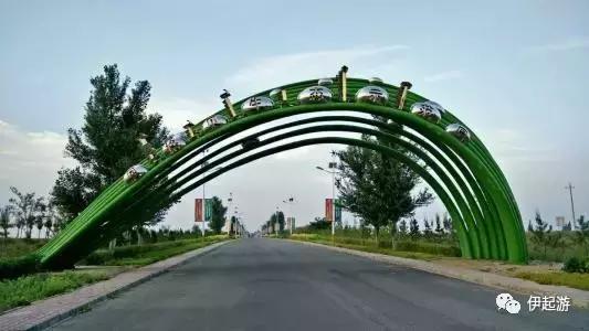 沙漠徒步穿越恩格贝,恩格贝沙漠千人徒步