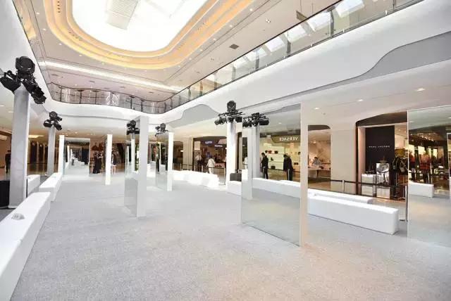 关晓彤有哪些鞋,关晓彤名牌鞋