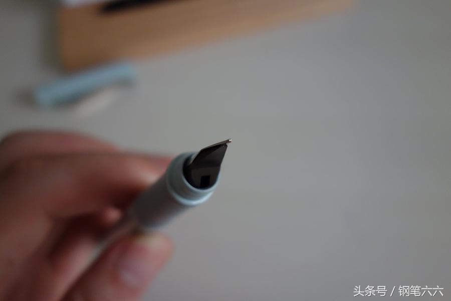 施耐德电气和施耐德钢笔,施耐德base系列钢笔好用吗