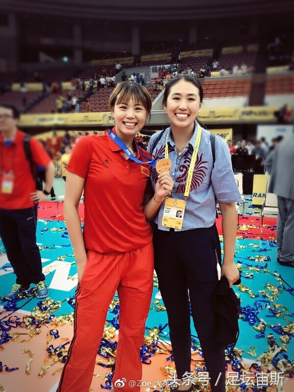 郎平和女儿同台,郎平亲闺女