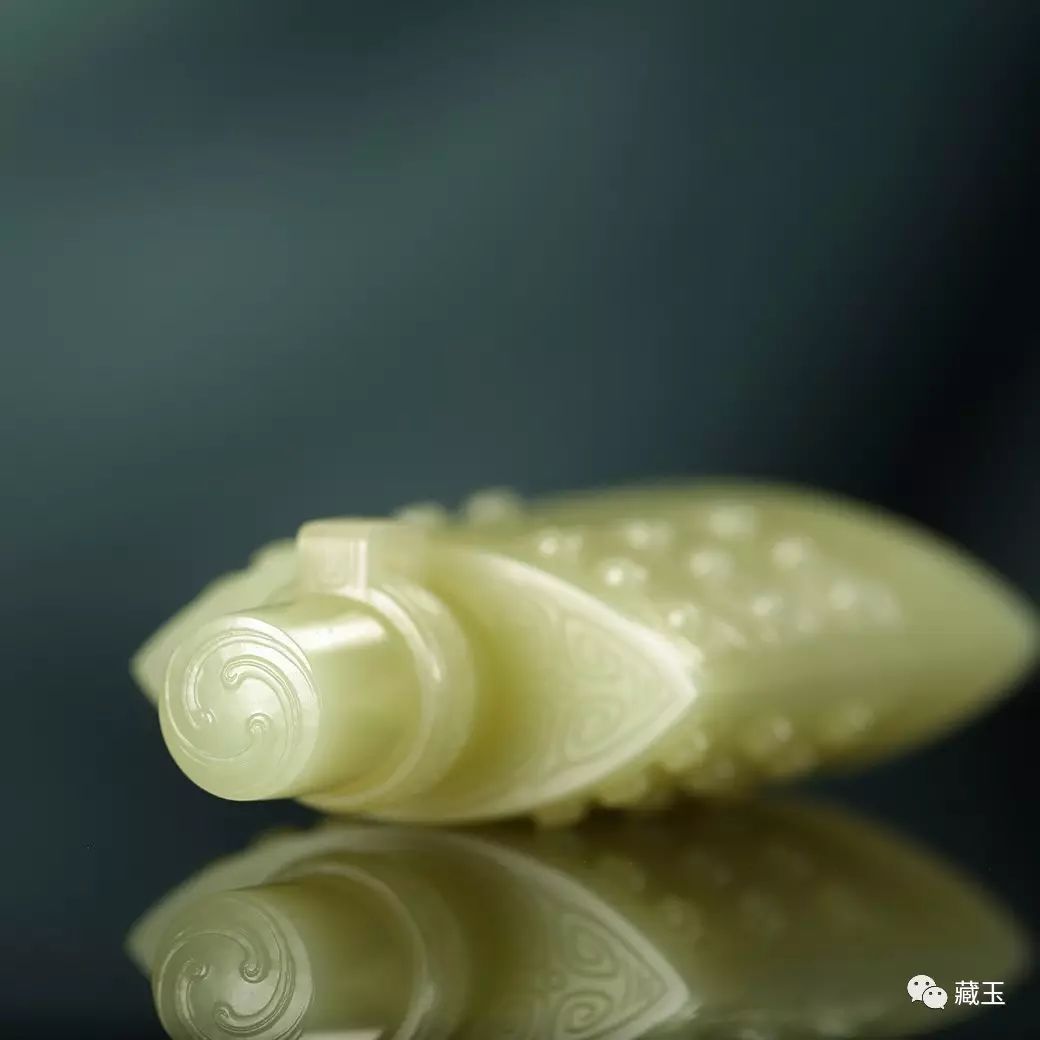 他靠一个名词就能让自己的玉价格翻几倍，太神奇了