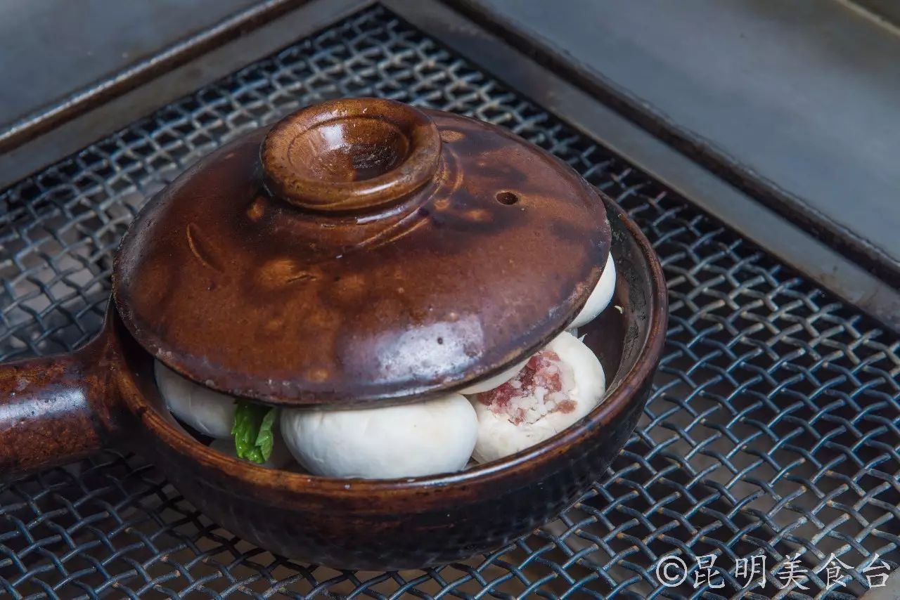 昆明每天蘸水500份的羊肉馆,昆明排名前十烧烤