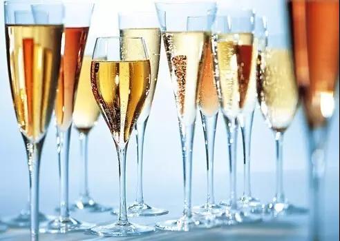 起泡酒品鉴顺序,起泡酒怎么判断变没变质