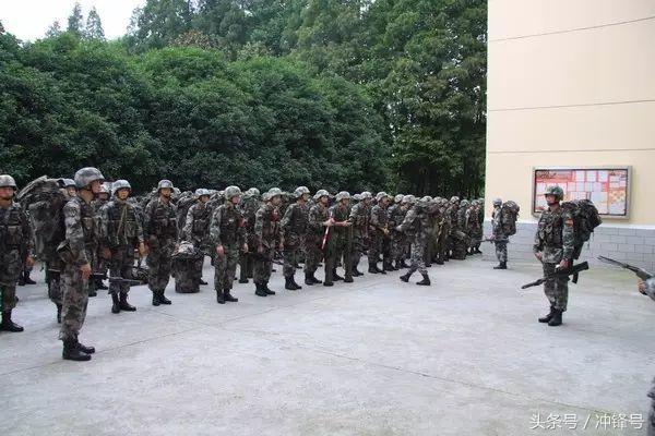 新兵连变化可以有多大,新兵连是什么样子的