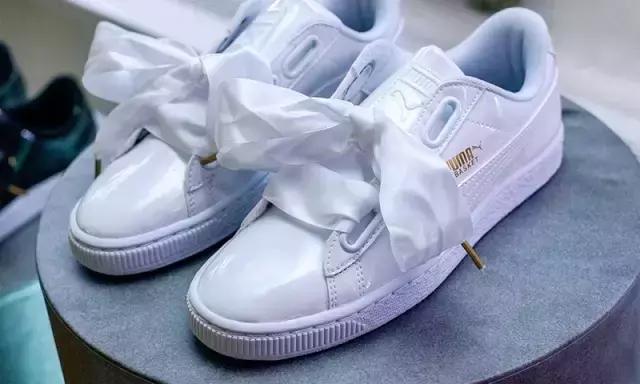 哪款小白鞋百搭透气高颜值,2021什么小白鞋经典又时尚女