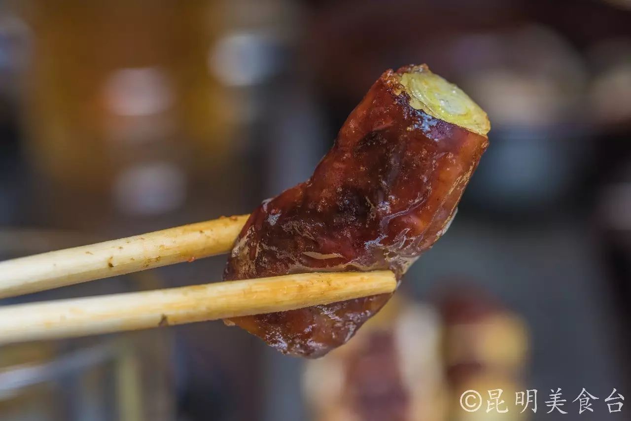 昆明每天蘸水500份的羊肉馆,昆明排名前十烧烤