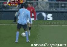 c罗一骑绝尘在哪里,年轻c罗踩单车对比